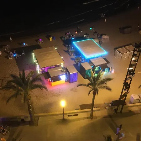 Spacieux, Front De Mer, Vue Splendide Apartment Salou