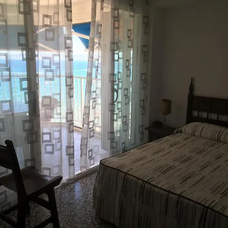 Spacieux, Front De Mer, Vue Splendide Apartment
